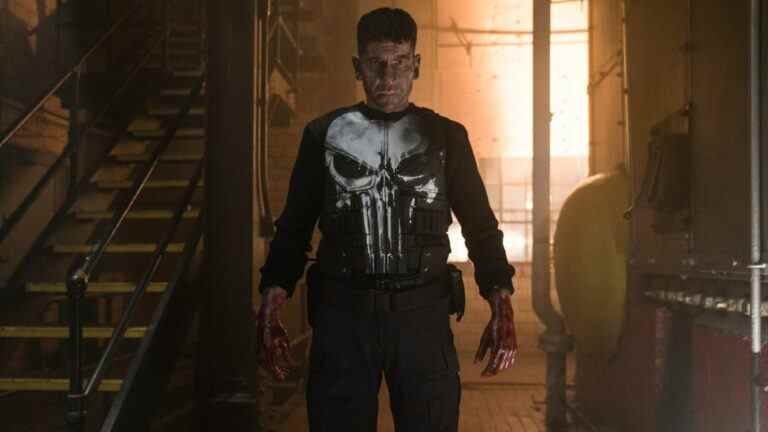 Rosario Dawson dit que The Punisher revient – ​​puis revient sur Twitter