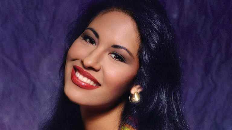 Selena Quintanilla Estate partage une nouvelle version de "Como Te Quiero Yo a Ti", révèle la date de sortie de l'album posthume Les plus populaires doivent être lus Inscrivez-vous aux newsletters Variety Plus de nos marques
	
	
