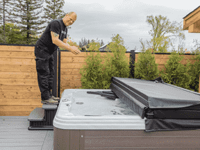 Les spas en valent la peine, mais assurez-vous d'avoir fait vos devoirs et d'être prêt pour l'installation et l'entretien.  Mike sur l'emplacement de Holmes Family Rescue.