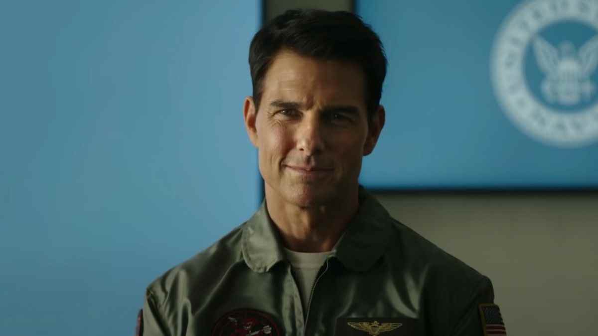 Tom Cruise a essentiellement obtenu Top Gun: Maverick Greenlit en prenant le téléphone et en disant au studio qu'il le faisait
