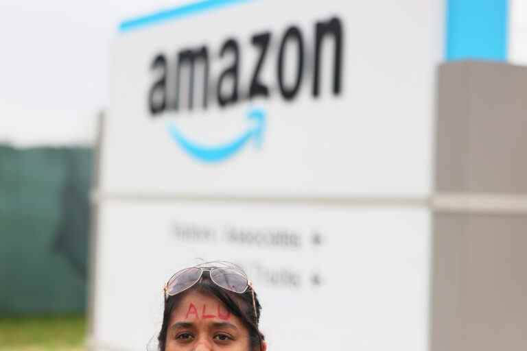 Un autre entrepôt d’Amazon à New York cherche à se syndiquer