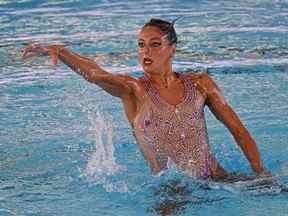 L'Italienne Linda Cerruti participe à la finale libre de natation artistique féminine en solo le 14 août 2022 lors des Championnats d'Europe aquatiques LEN à Rome.