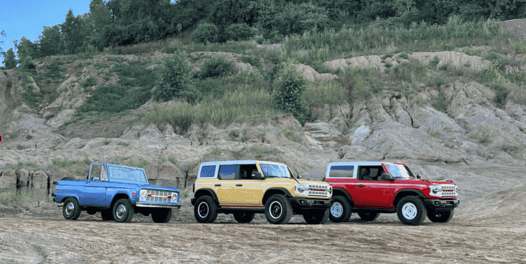 Voir les photos de Ford Bronco, Bronco Sport Heritage Editions