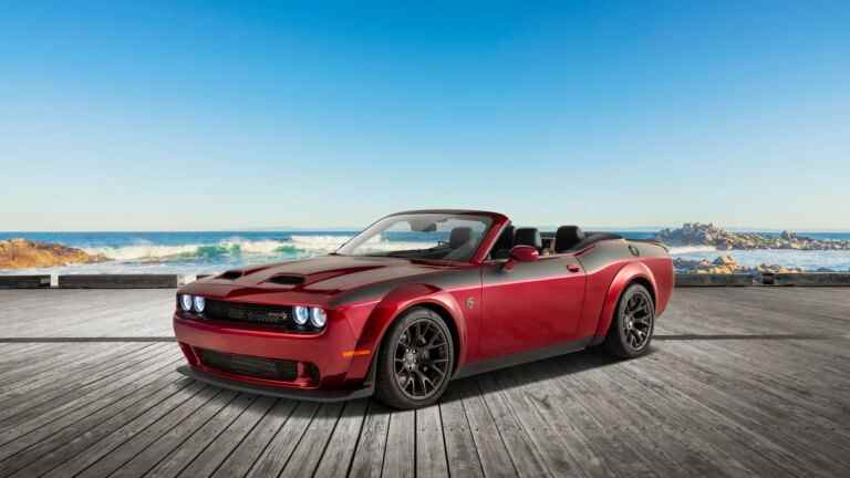 Vous pouvez enfin acheter une Dodge Challenger Cabriolet chez un concessionnaire