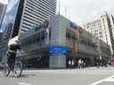 L'édifice de la Banque de Montréal à l'angle des rues King et Bay à Toronto.