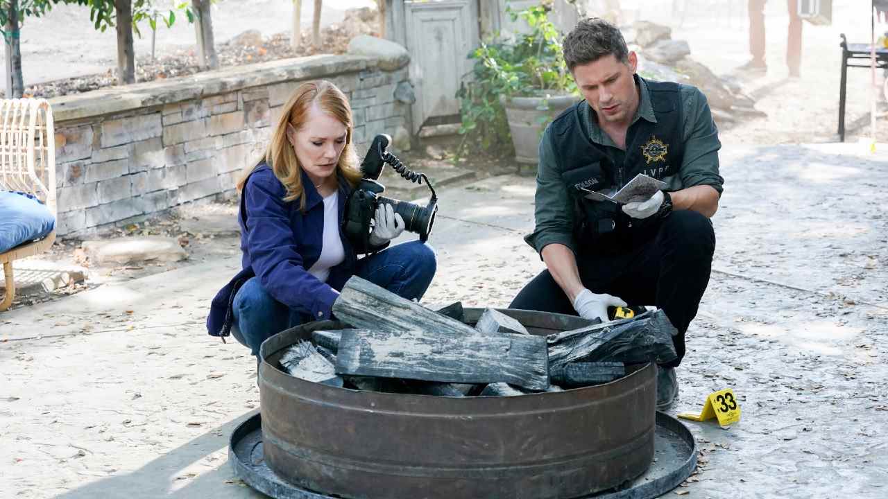 marg helgenberger et matt lauria dans csi: vegas