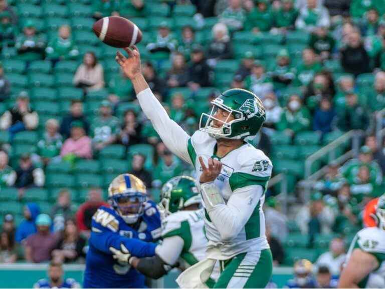 Blue Bombers vs Roughriders Choix et pronostics de la semaine 13: Winnipeg a toujours le numéro de la Saskatchewan