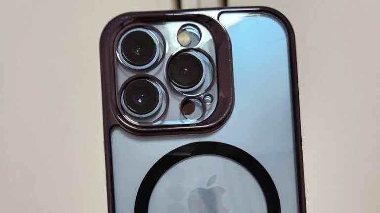 La fuite du boîtier de l’iPhone 14 Pro vient de faire basculer d’énormes objectifs d’appareil photo