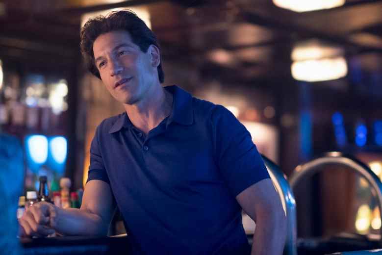 Jon Bernthal as Julian Kaye in AMERICAN GIGOLO. Photo Credit: Warrick Page/SHOWTIME.