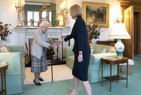 reine elizabeth ii, liz truss