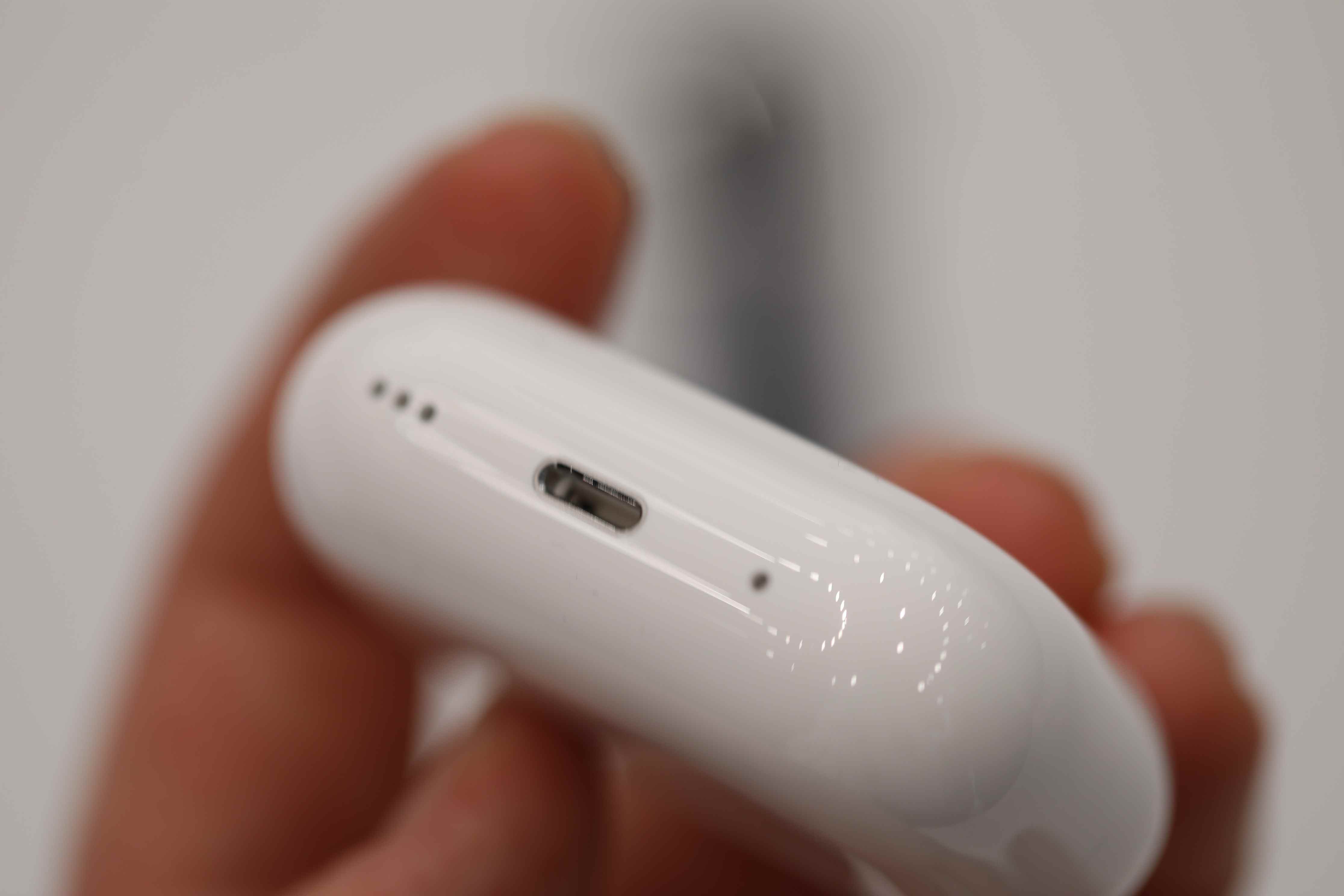 Étui et chargeur AirPod Pro de l'événement Apple Fall 2022