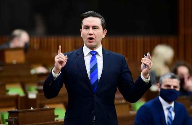 Le nouveau chef conservateur Pierre Poilievre obtient un nouveau titre royal