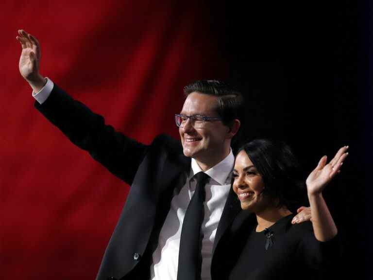 D’origine immigrée à un mariage à deux, Anaida Poilievre une épouse conservatrice distincte