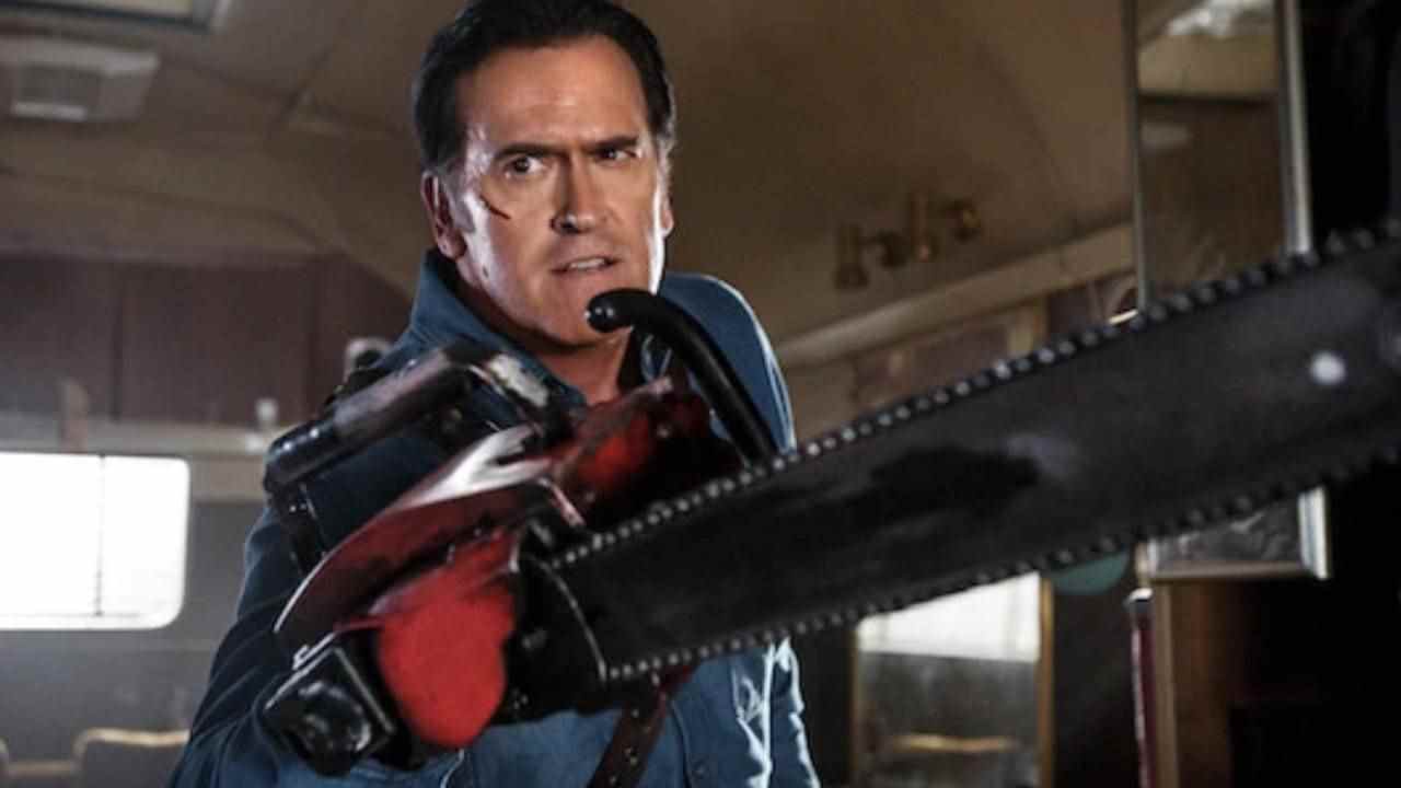 Bruce Campbell dans le rôle d'Ash Williams dans Ash contre Evil Dead