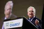 Jean Charest, espoir à la direction du Parti conservateur du Canada, prend part à un débat lors de la conférence Canada Strong and Free Networking à Ottawa, Ontario, Canada, le 5 mai 2022. REUTERS/Blair Gable