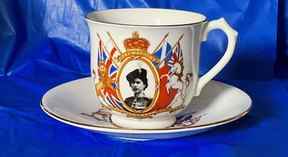 La pièce préférée de Joy Suluk, une tasse et une soucoupe de la reine Elizabeth II.