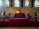 La reine Elizabeth II repose en état dans un palais vide de Westminster Hall avant que le public ne soit autorisé à rendre hommage à feu la reine, à Londres, le mercredi 14 septembre 2022.