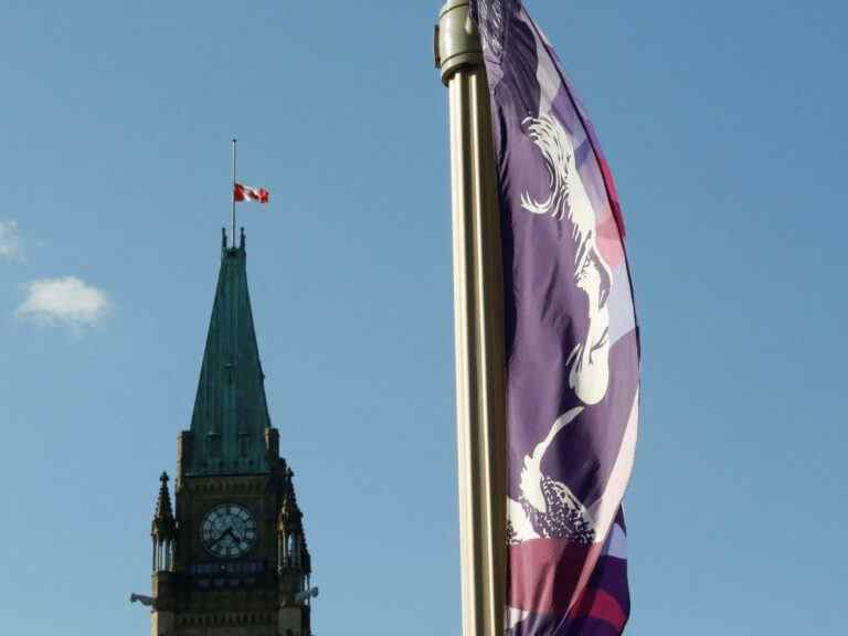 Aucun plan n’est encore en place pour le retour de la Chambre des communes pour rendre hommage à la reine du Canada