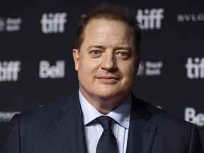 Brendan Fraser assiste aux TIFF Tribute Awards à l'hôtel Fairmont Royal York pendant le Festival international du film de Toronto.