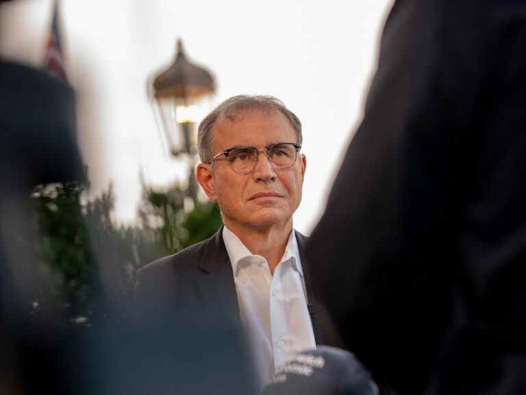 ‘Dr.  Doom’ Roubini s’attend à une récession « longue et laide » et à une chute de 40% des actions