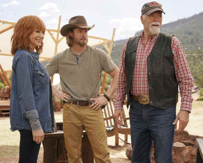 Reba McEntire, Luke Mitchell, Rex Linn dans Big Sky