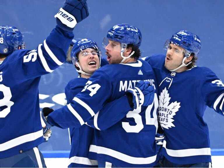 Se mettre en position pour le début du camp des Maple Leafs