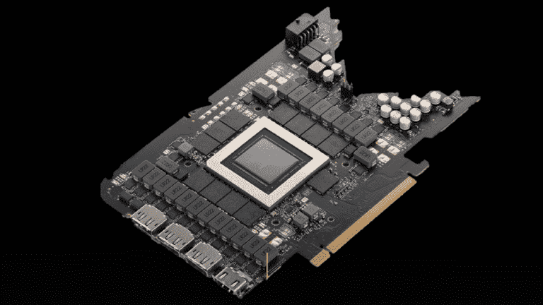 Nvidia Details GeForce RTX 4090 FE PCB : 23 Phases et Clean Power