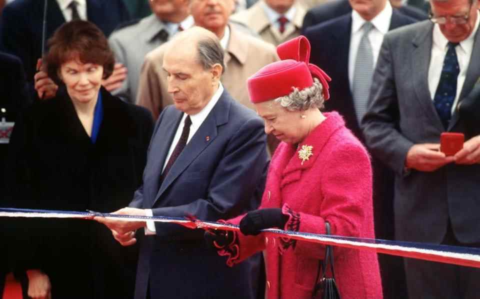 Reine Elizabeth II, Président Mitterrand, Tunnel sous la Manche - Photothèque Tim Graham via Getty Images