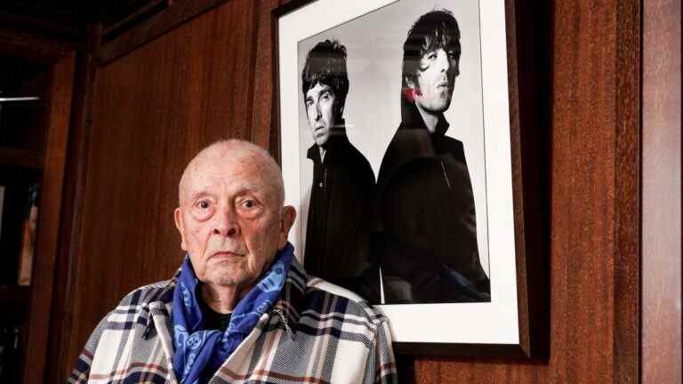 David Bailey se souvient d’avoir photographié la reine « un peu effrontée » pour un portrait royal