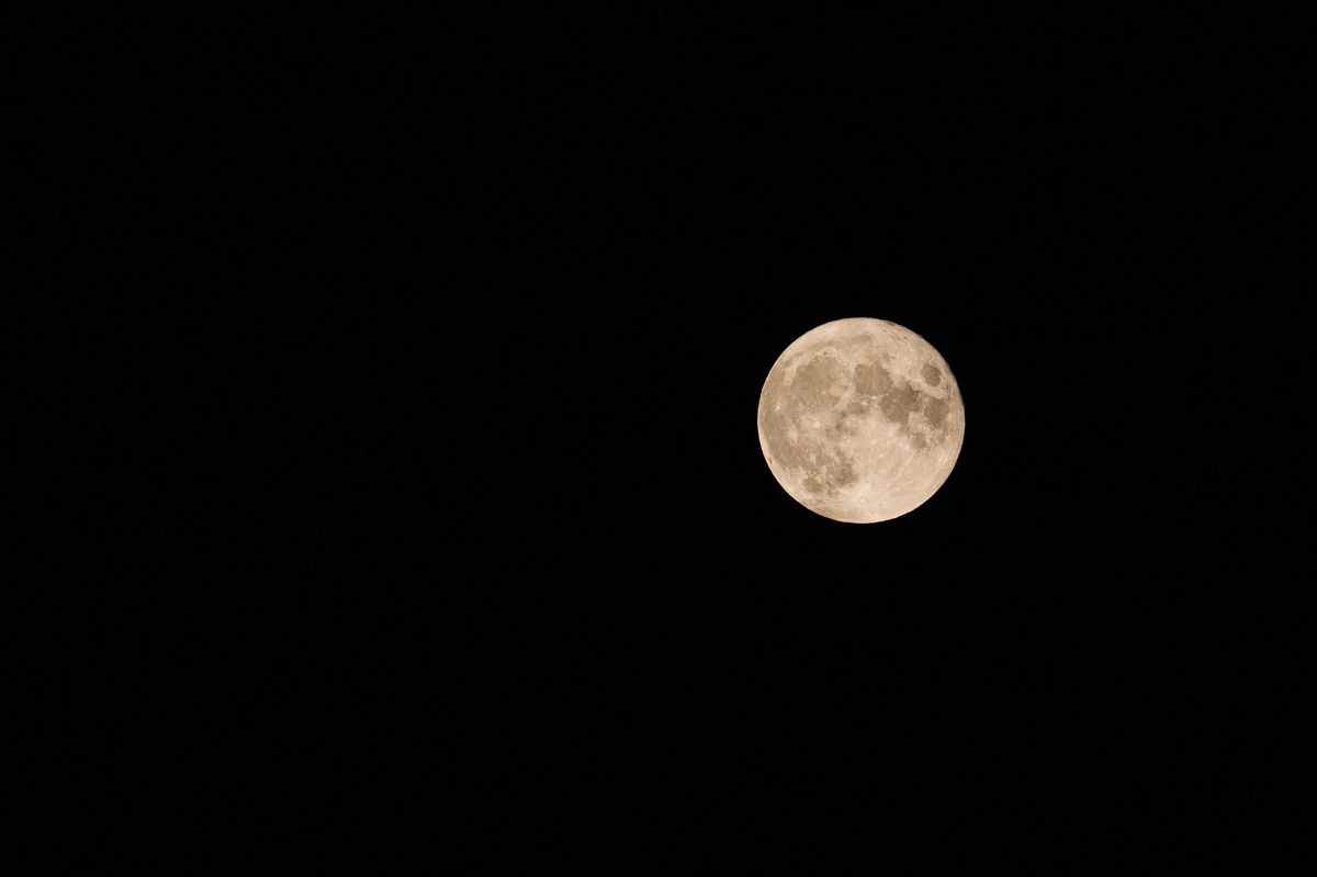 Une photo de la lune. 