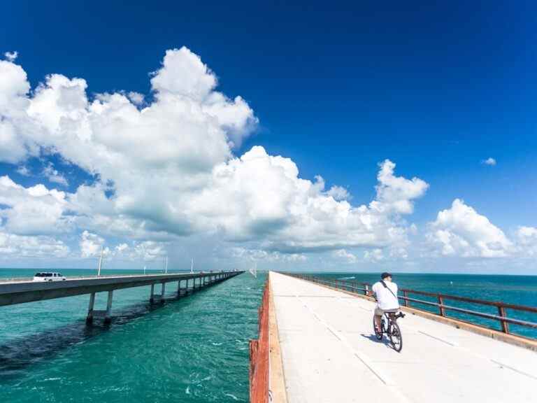 Le capitaine d’un bateau de Floride accusé d’un accident mortel de parachute ascensionnel dans les Keys