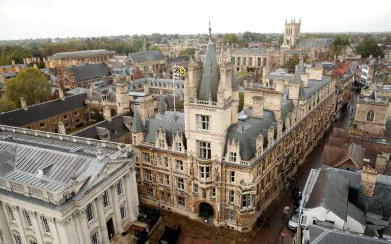 Cambridge se révolte contre une conférence « propagandiste » sur l’esclavage critiquant feu la reine