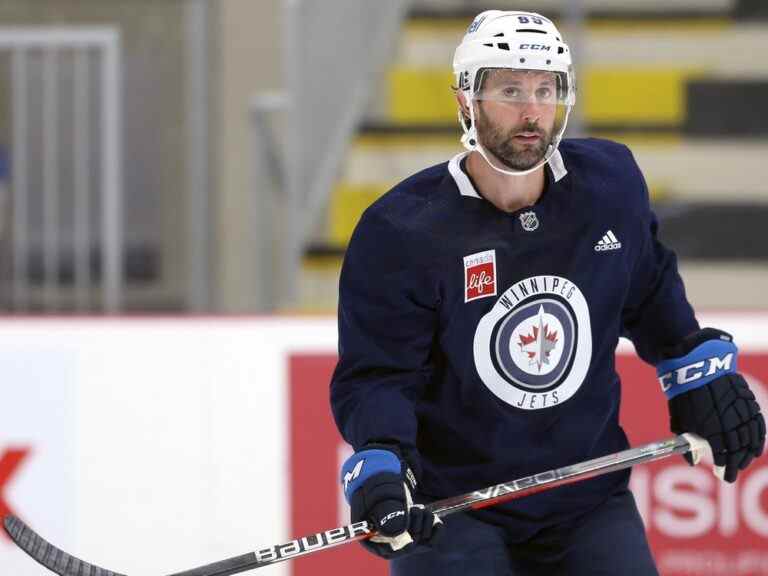 INSTANTANÉS : L’attaquant vétéran des Jets Sam Gagner continue de s’adapter pour survivre dans la LNH