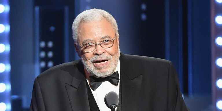 L'acteur de Star Wars James Earl Jones "se termine" en tant que Dark Vador

