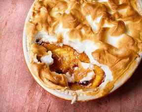 La recette de la reine des puddings de Nigella Lawson.  Nigella Lawson, comme présenté dans son livre de cuisine, At My Table.  Photo de Jonathan Lovekin pour Nigella Lawson