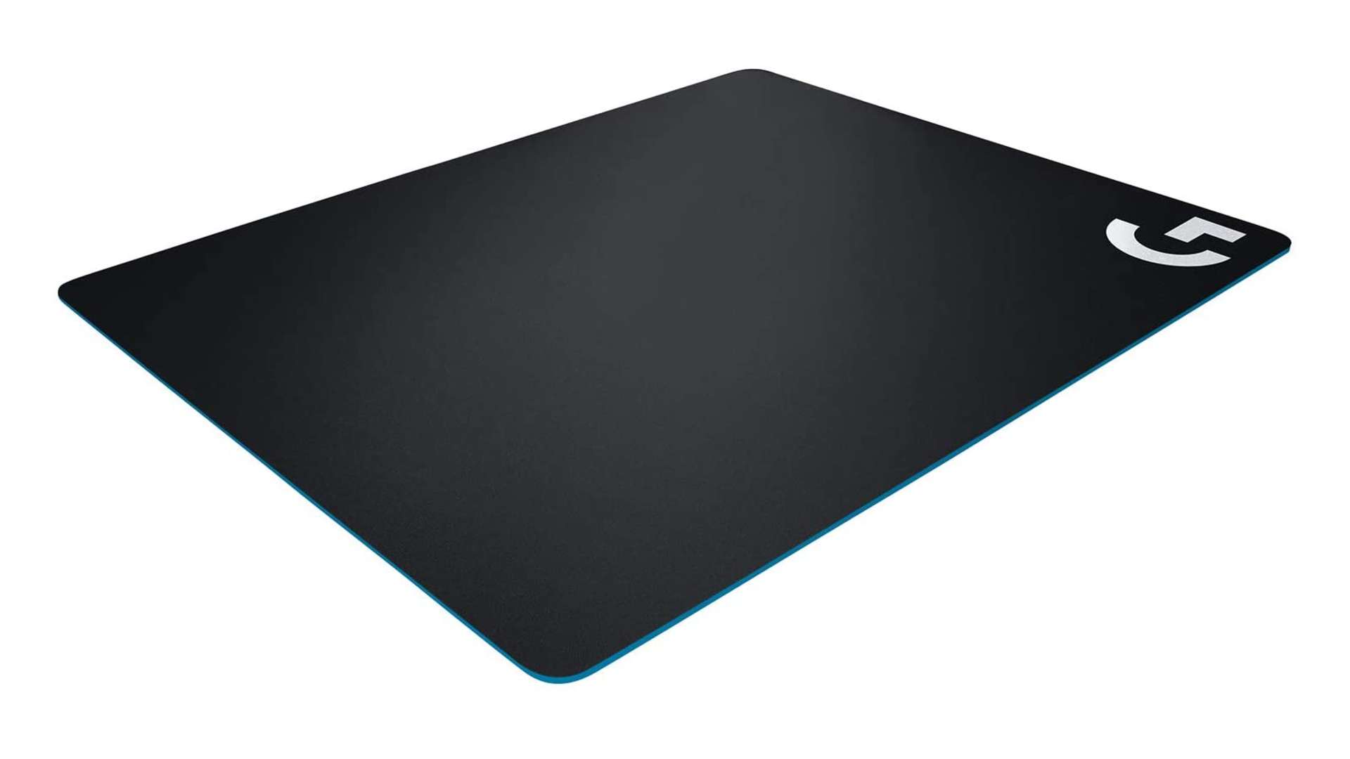 Un tapis de souris Logitech G440 noir pose sur un fond blanc