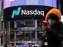 L'indice Nasdaq Composite, axé sur la croissance, est en baisse de plus de 30% par rapport à son sommet de novembre.