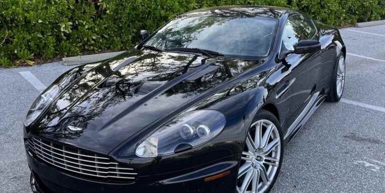 2009 Aston Martin DBS est notre choix d’enchères Apportez une remorque