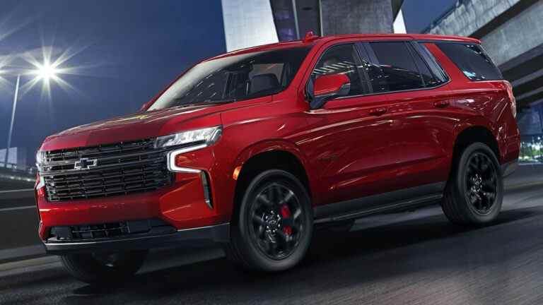 2023 Chevy Tahoe RST Performance Edition est un VUS familial équipé de pièces de voiture de police