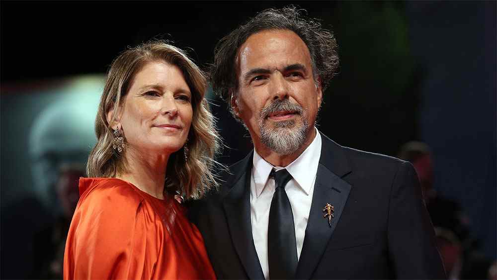 Alejandro G. Iñárritu a les larmes aux yeux alors que le 