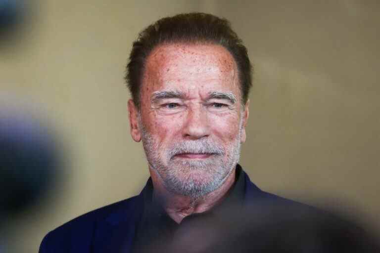 Arnold Schwarzenegger a signé le livre d'or d'Auschwitz avec la phrase d'accroche "Terminator" "Je reviendrai", le musée explique pourquoi les plus populaires doivent lire Inscrivez-vous à des newsletters variées Plus de nos marques
	
	
