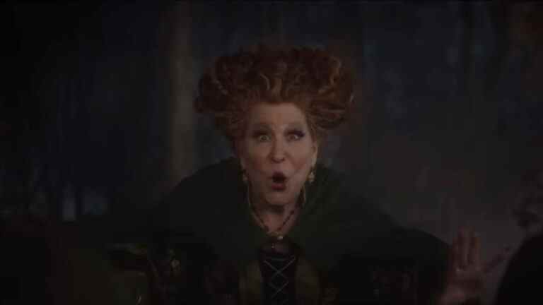 Bette Midler in Hocus Pocus 2