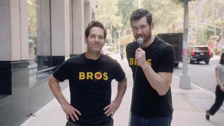 "Billy on the Street" revient : Billy Eichner exhorte les hétéros à voir "Bros" même si "Je ne suis pas Florence Pugh" le plus populaire doit être lu
	
	
