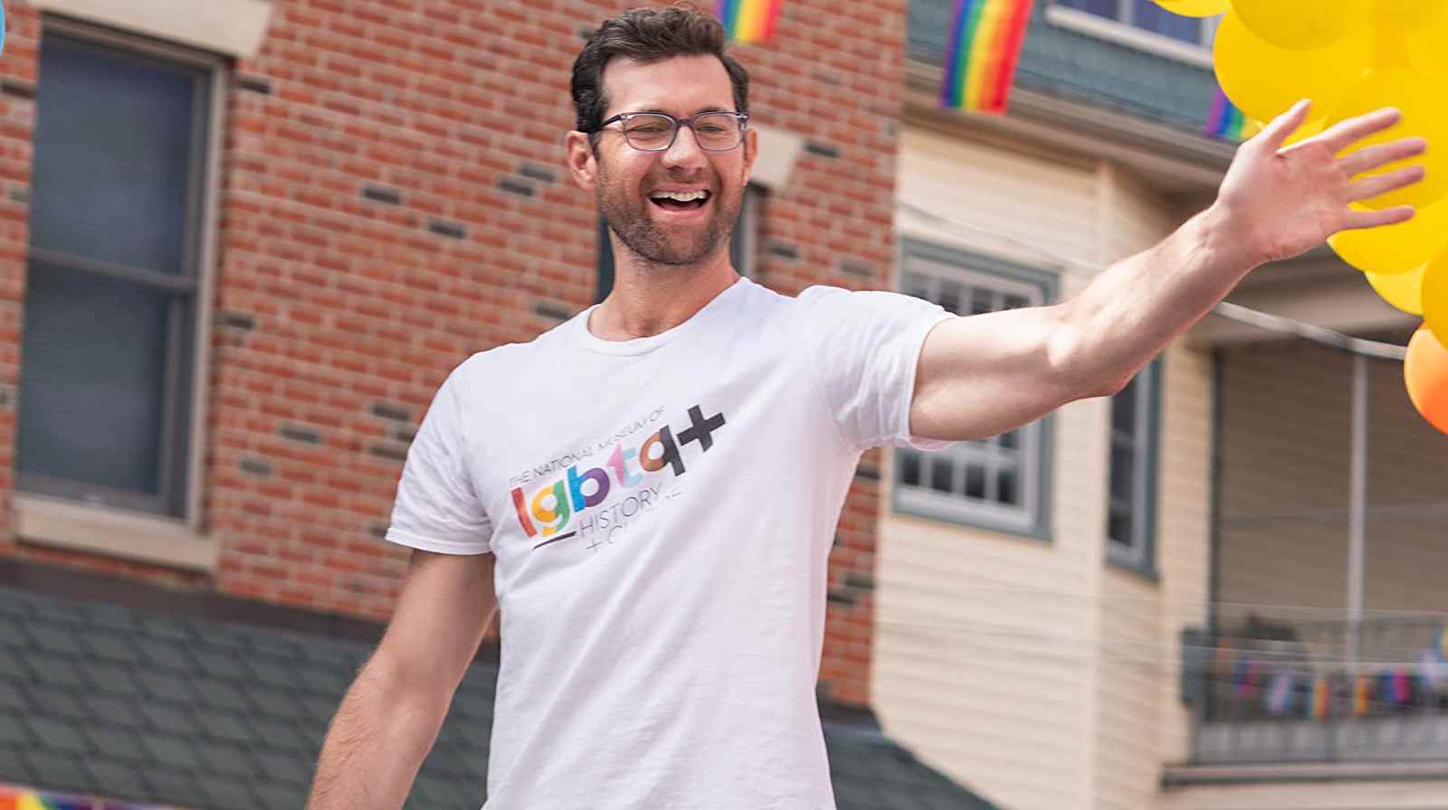 Bros est la réponse de Billy Eichner à certains des problèmes les plus courants des médias queer
