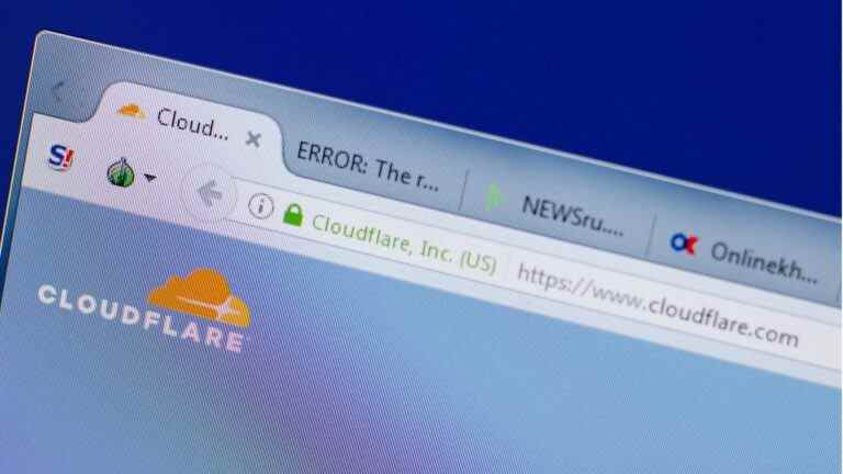 Cloudflare bloque Kiwi Farms dans la répression des contenus extrémistes