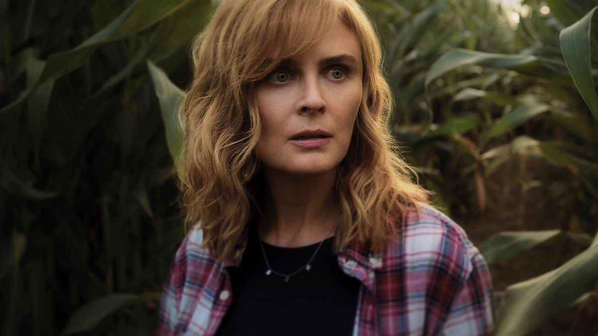 Devil In Ohio's Emily Deschanel parle de la représentation «authentique» des traumatismes des abus passés dans le thriller Netflix
