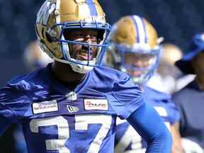 La sécurité Brandon Alexander lors de l'entraînement des Blue Bombers de Winnipeg le mardi 13 septembre 2022.