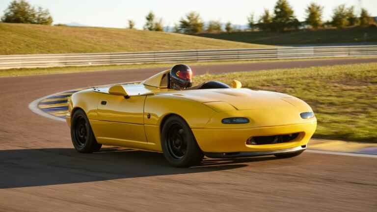 Gorgona Cars NM Concept transforme la Miata d’origine en une Barchetta Restomod