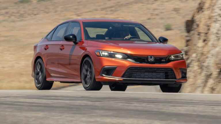 Honda Civic Si: Comment désactiver la correspondance automatique de la transmission manuelle