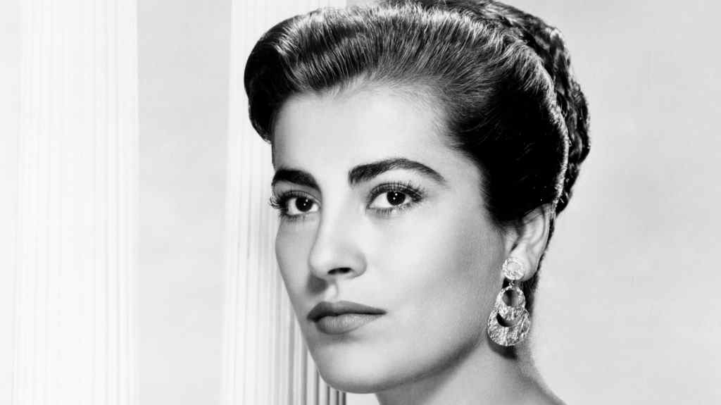 Irene Papas, 'Zorba The Greek' et 'Z' Star, meurt à 93 ans
	
	
